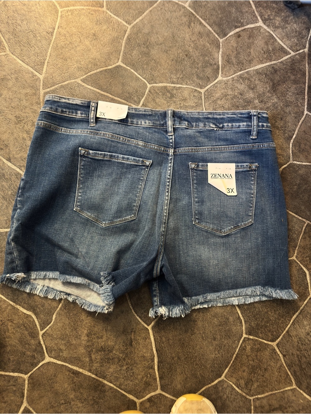 Frayed Hem Blue Denim Shorts - Casual Mid-Rise Jean Shorts - Picture 2 of 2